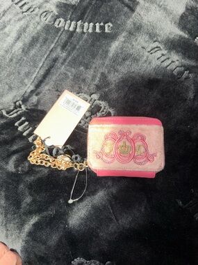 Women’s Pink Embroidered Chain Wallet